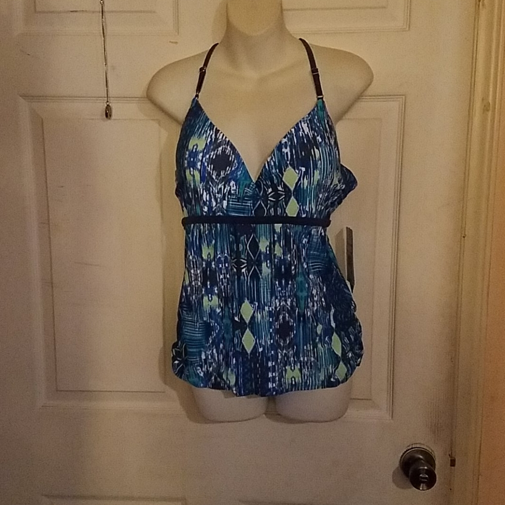 NWT free country bathing suit top